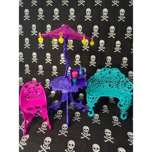 Monster High: City of Frights Cafe Cart Playset